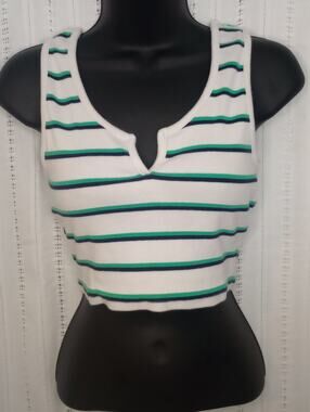 ✨ 3 / $15 DEAL ✨ White & Green Striped Crop Top - Medium - Skater Streetwear